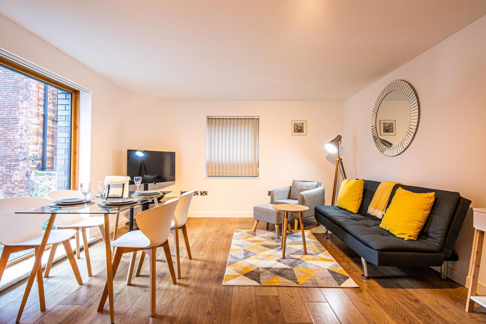 Stylish 2 Bed Apt 18 - City Centre, Free Parking, Espresso Machine & Netflix - Hosted By Stay Host Save Sheffield Exterior photo